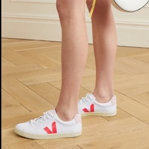 Veja pink Esplar canvas sneakers